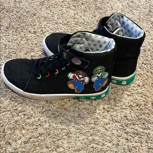 Super Mario Kids High-Top Sneakers - Black and Green